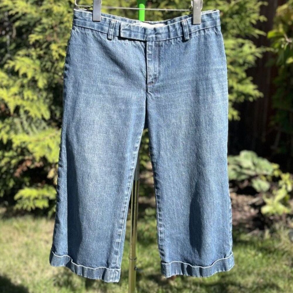 Gap Women's Size 8 Denim Capri Jeans Blue Cuffed Cropped Straight Leg